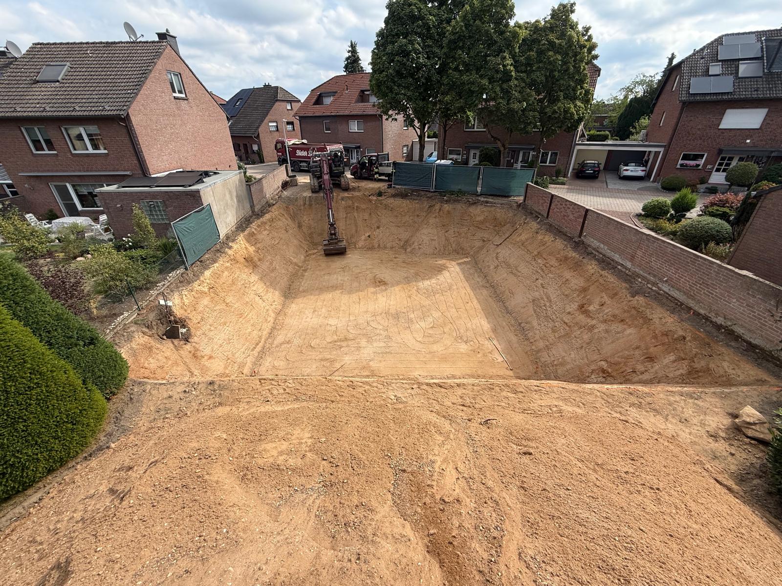 Kettenbagger Baustelle Baugrube